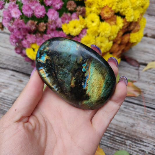Labradorite Palm Stone (#A17)