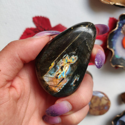 Labradorite Palm Stone (#A20)