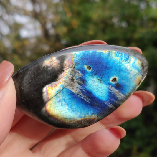 Labradorite Palm Stone (#22N) - Simply Affinity