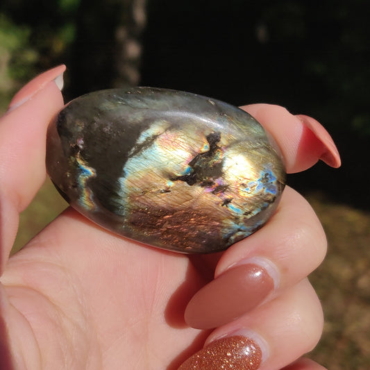 Labradorite Palm Stone (#23N) - Simply Affinity