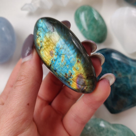 Labradorite Palm Stone (#6) - Simply Affinity