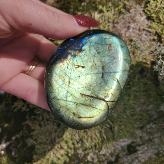 Labradorite Palm Stone (#71) - Simply Affinity