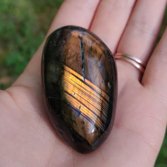 Labradorite Palm Stone (#144)