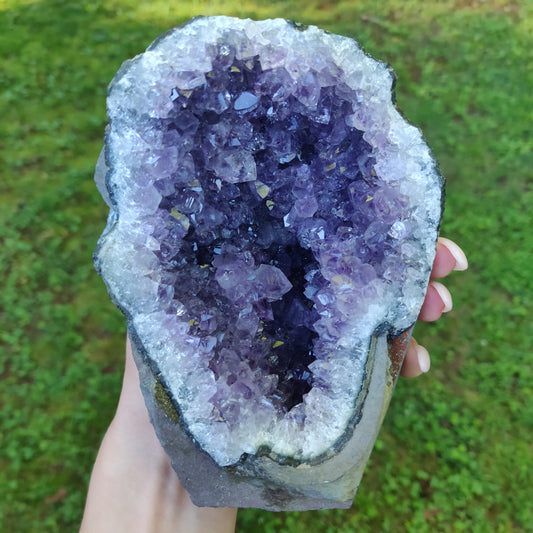 Amethyst Geode Free Form, Cut Base (#34) - Simply Affinity