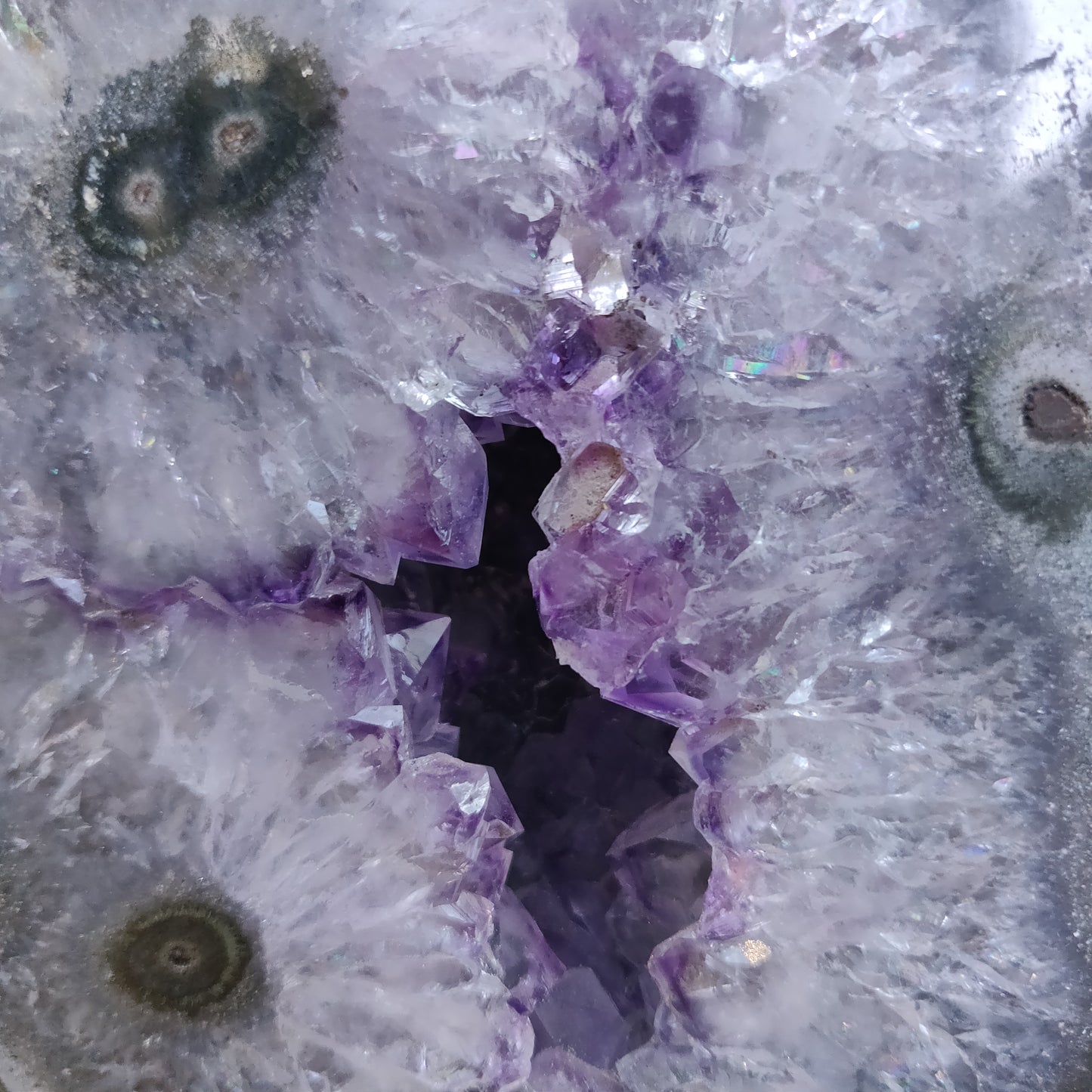 Amethyst Desktop Cathedral (#4) - Simply Affinity