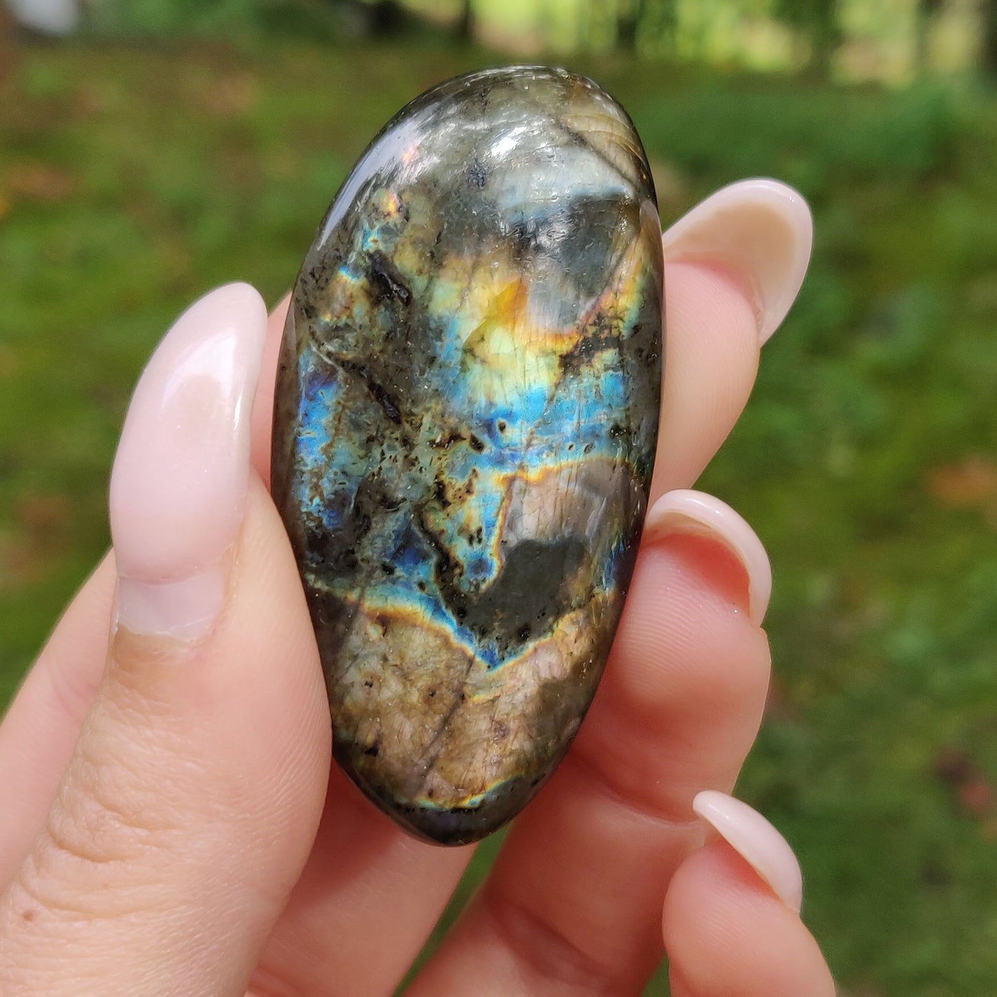 Labradorite Palm Stone (#178) - Simply Affinity