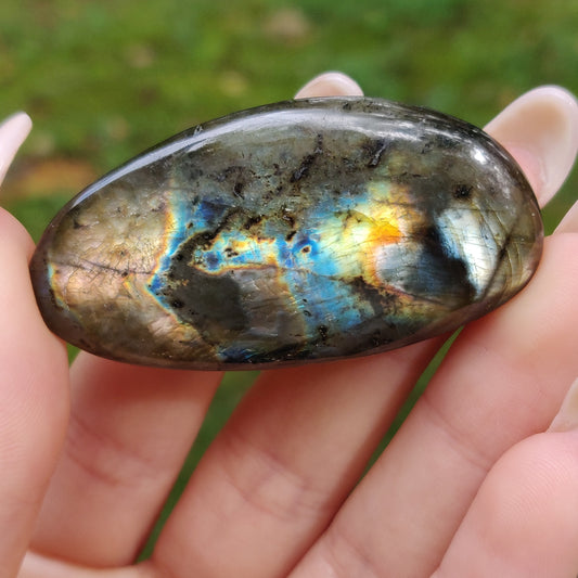 Labradorite Palm Stone (#178) - Simply Affinity