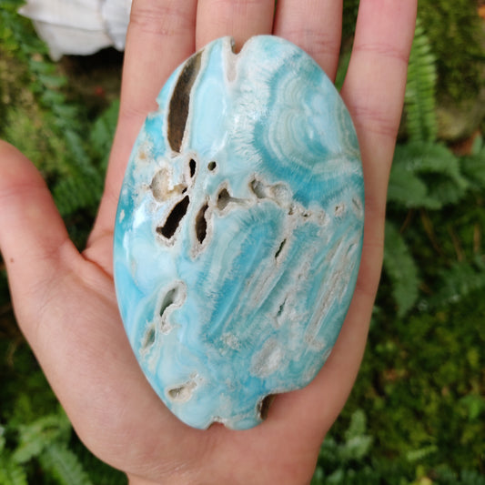 Blue Aragonite Palm Stone (#1) - Simply Affinity