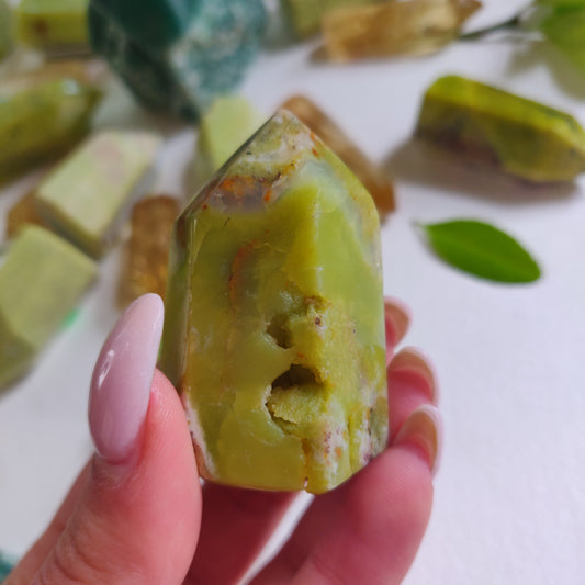 Green Opal Point (#7) - Simply Affinity