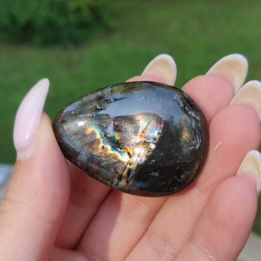 Labradorite Pocket Stone (#219) - Simply Affinity