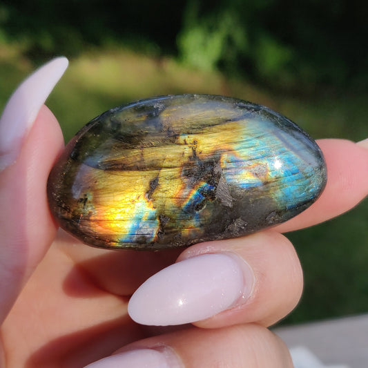 Labradorite Pocket Stone (#236) - Simply Affinity