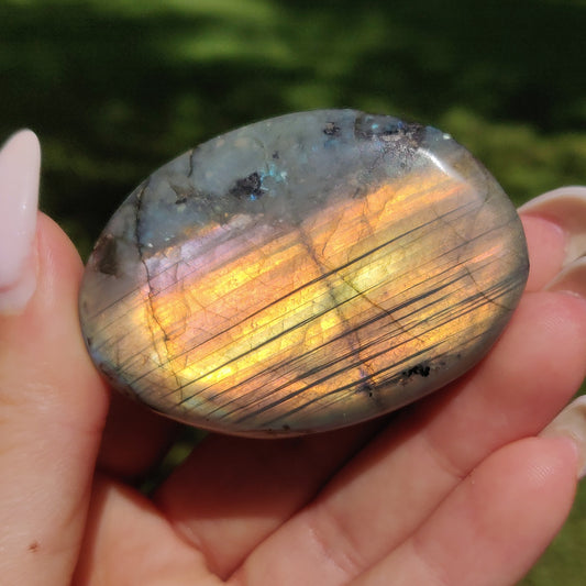 Labradorite Palm Stone (#65) - Simply Affinity