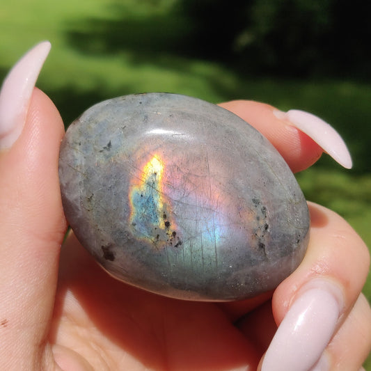 Labradorite Palm Stone (#184) - Simply Affinity