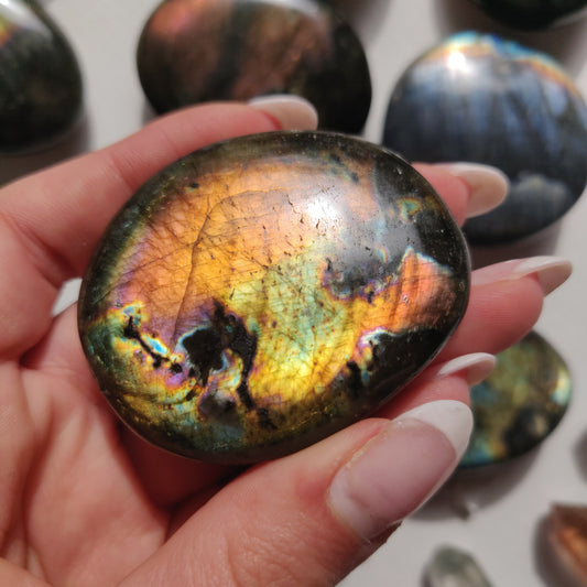 Labradorite Palm Stone (#257) - Simply Affinity
