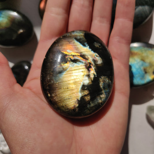 Labradorite Palm Stone (#261) - Simply Affinity