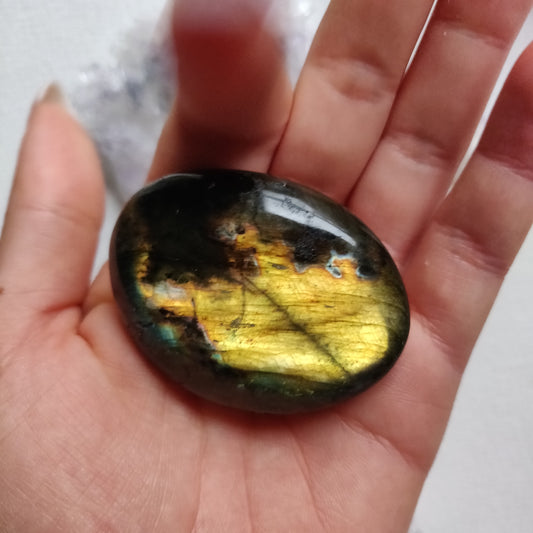 Labradorite Palm Stone (#260) - Simply Affinity
