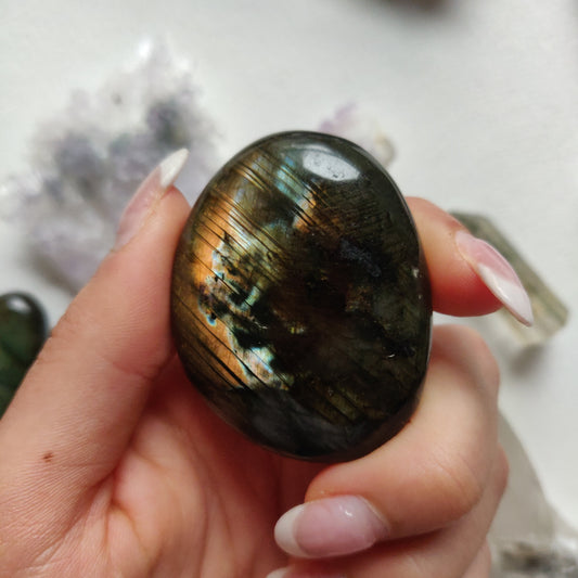 Labradorite Palm Stone (#263) - Simply Affinity