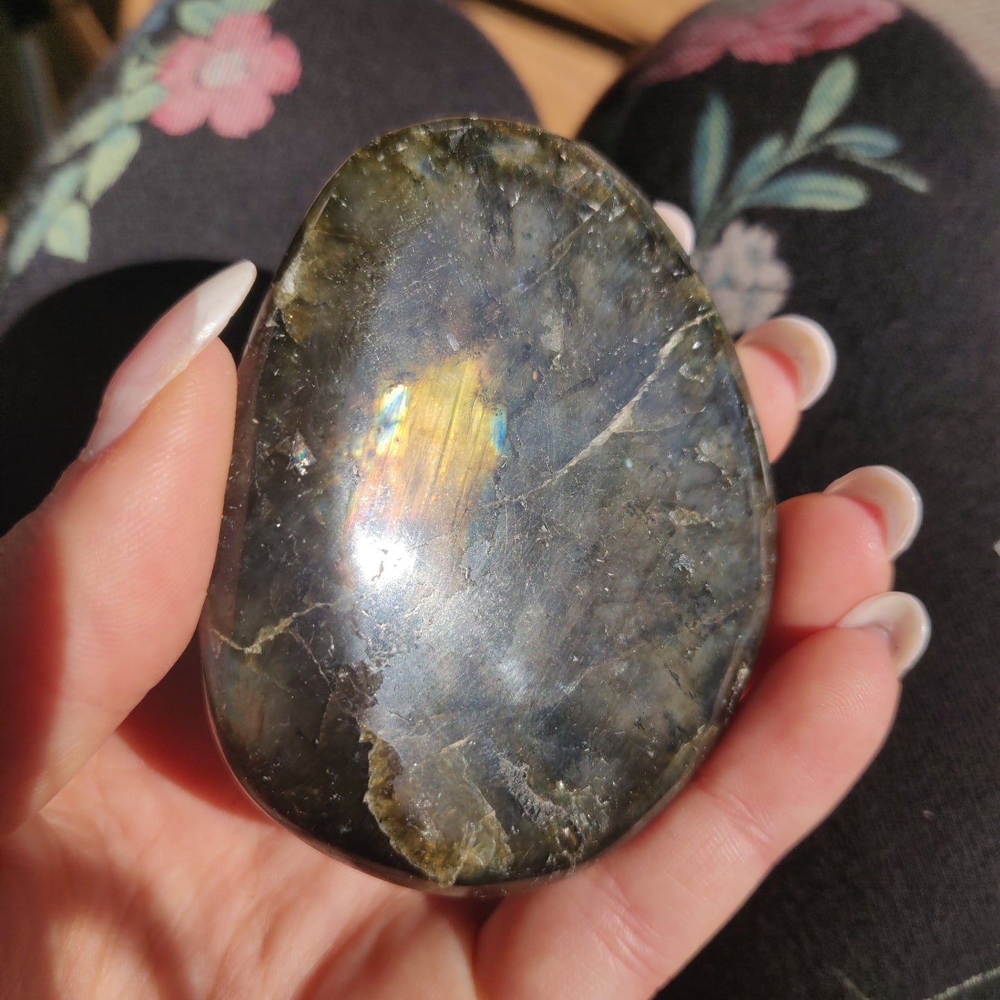 Labradorite Palm Stone (#137) - Simply Affinity