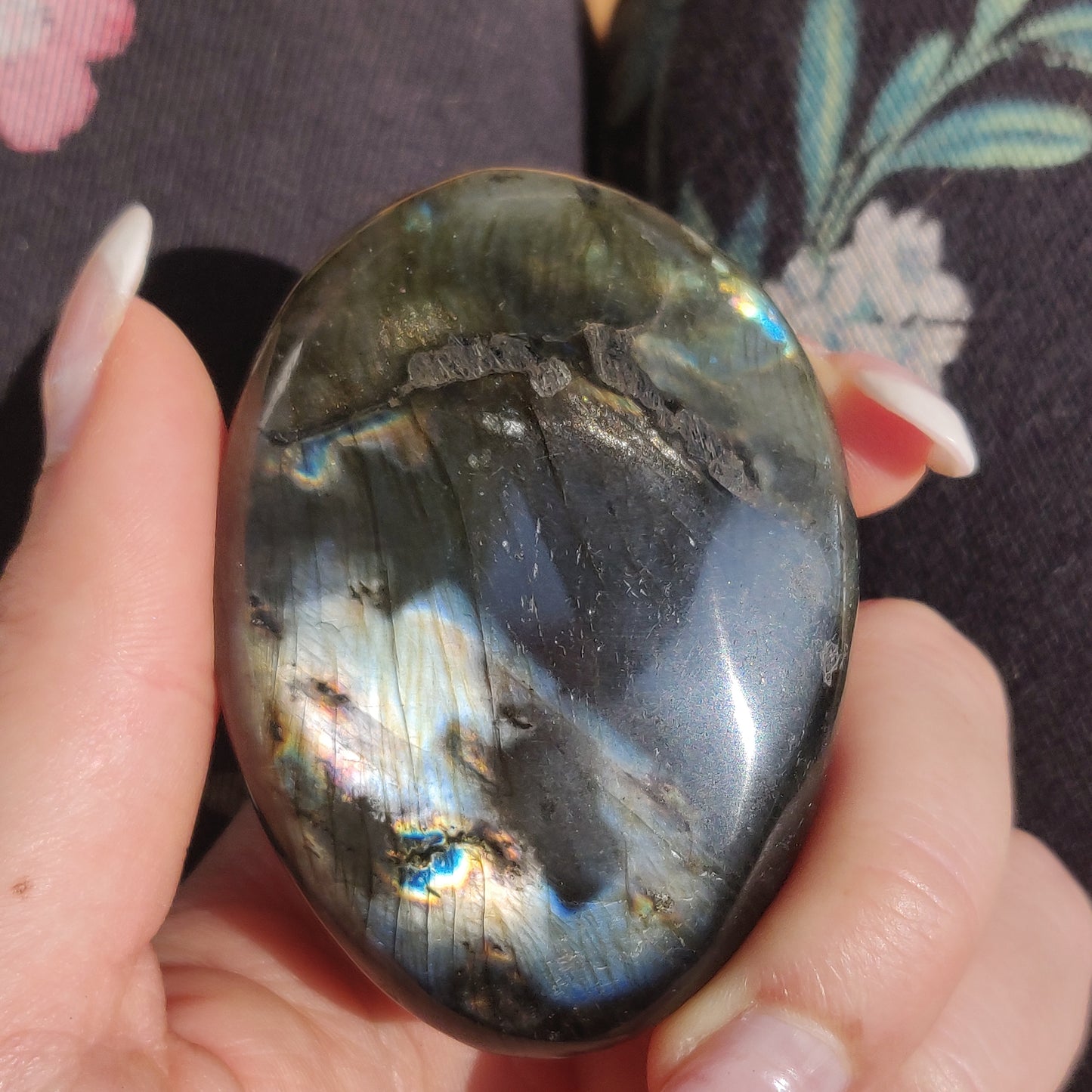 Labradorite Palm Stone (#147) - Simply Affinity