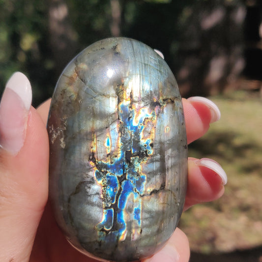 Labradorite Palm Stone (#186) - Simply Affinity