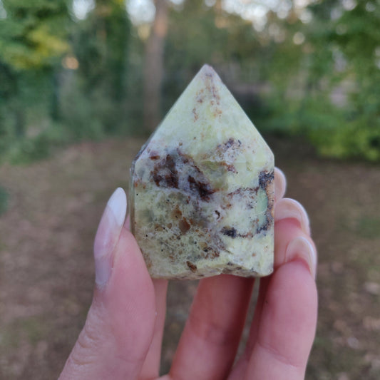 Green Opal Point (#12) - Simply Affinity