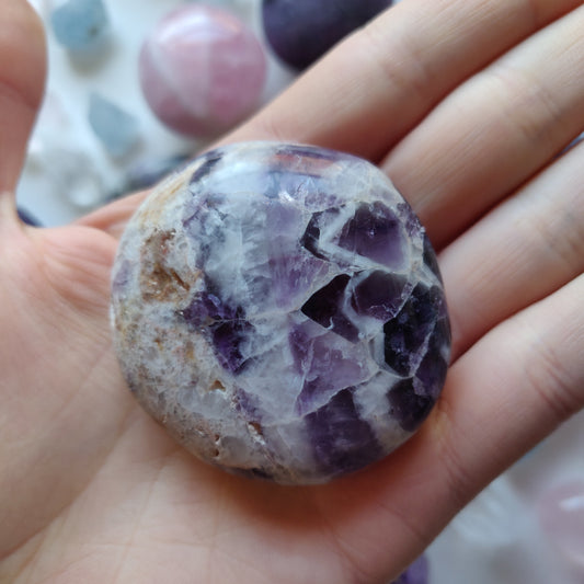 Chevron Amethyst Palm Stone (#15) - Simply Affinity