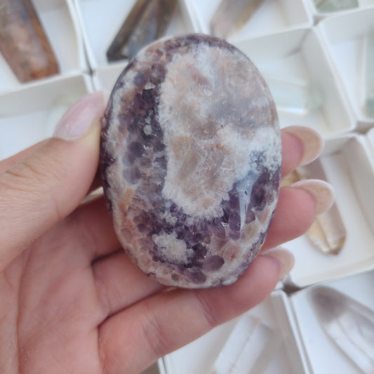 Chevron Amethyst Palm Stone (#20) - Simply Affinity