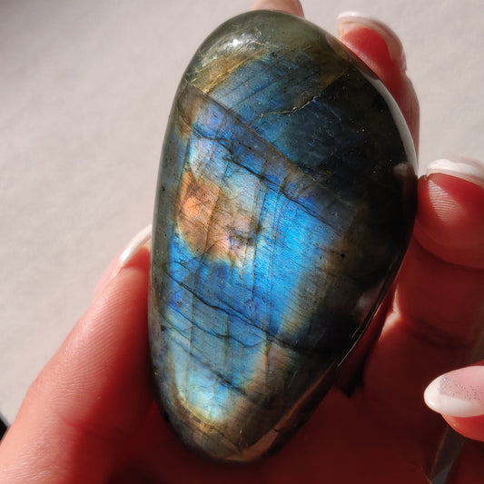 Labradorite Palm Stone (#222) - Simply Affinity