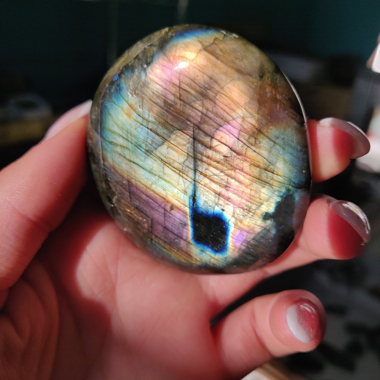Labradorite Palm Stone (#279) - Simply Affinity