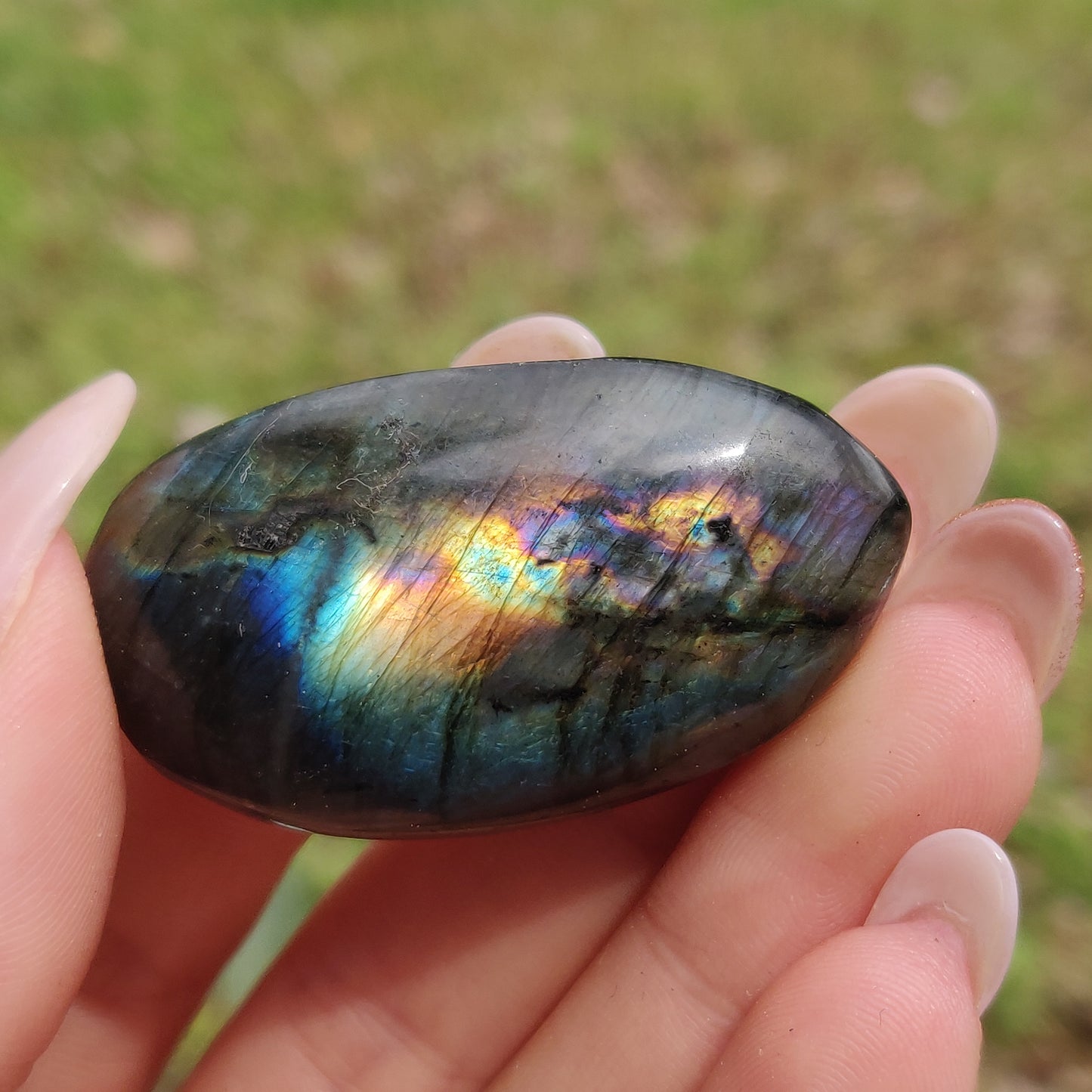 Labradorite Palm Stone (#302) - Simply Affinity