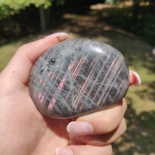 Labradorite Palm Stone (#322) - Simply Affinity