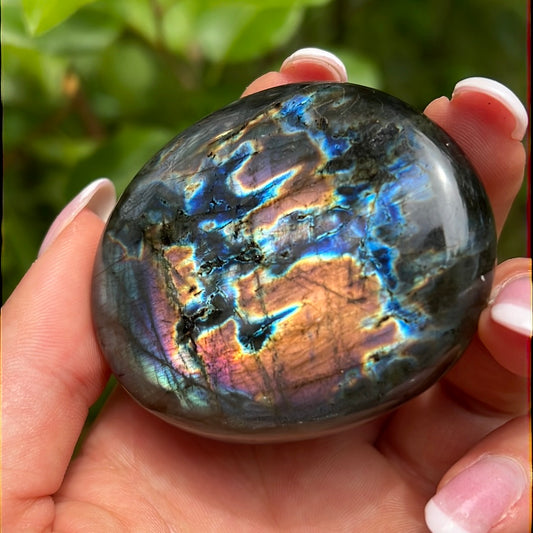 Labradorite Palm Stone (#128) - Simply Affinity
