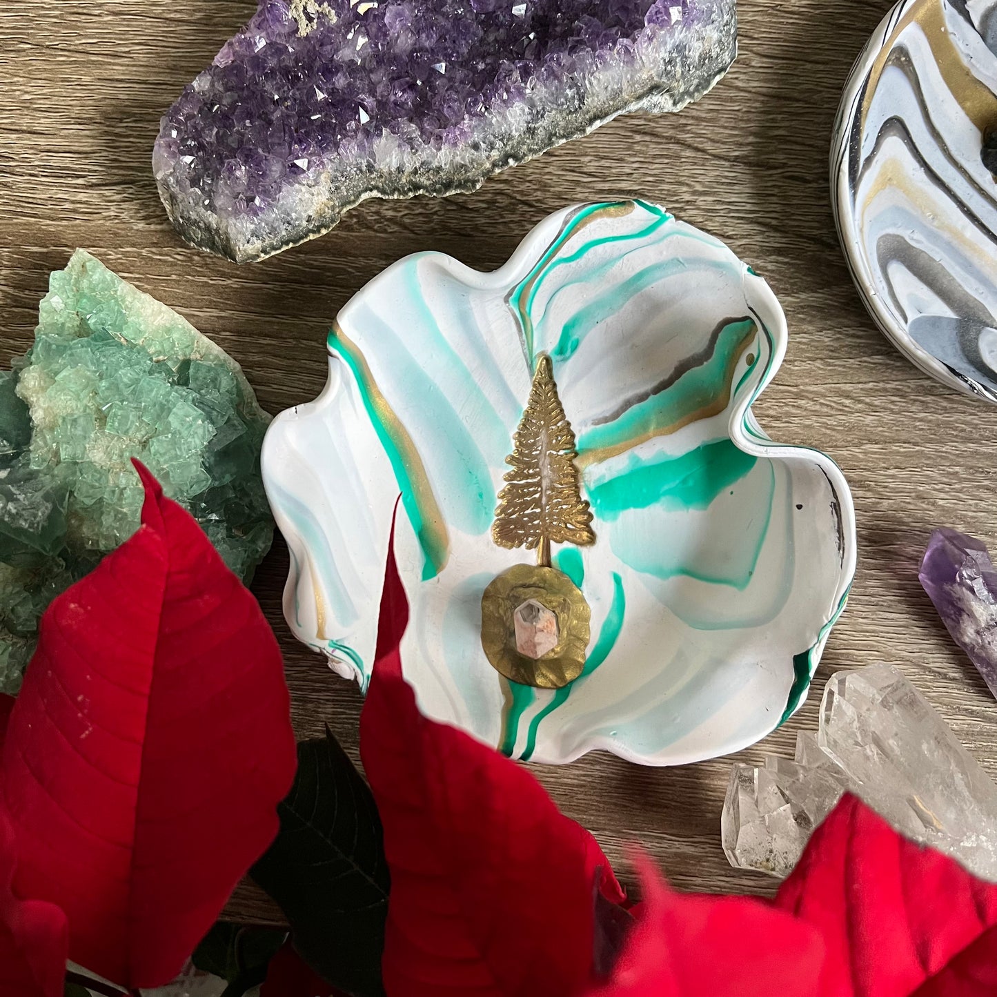 Marbled Spruce Trinket Dish with Quartz - Simply Affinity