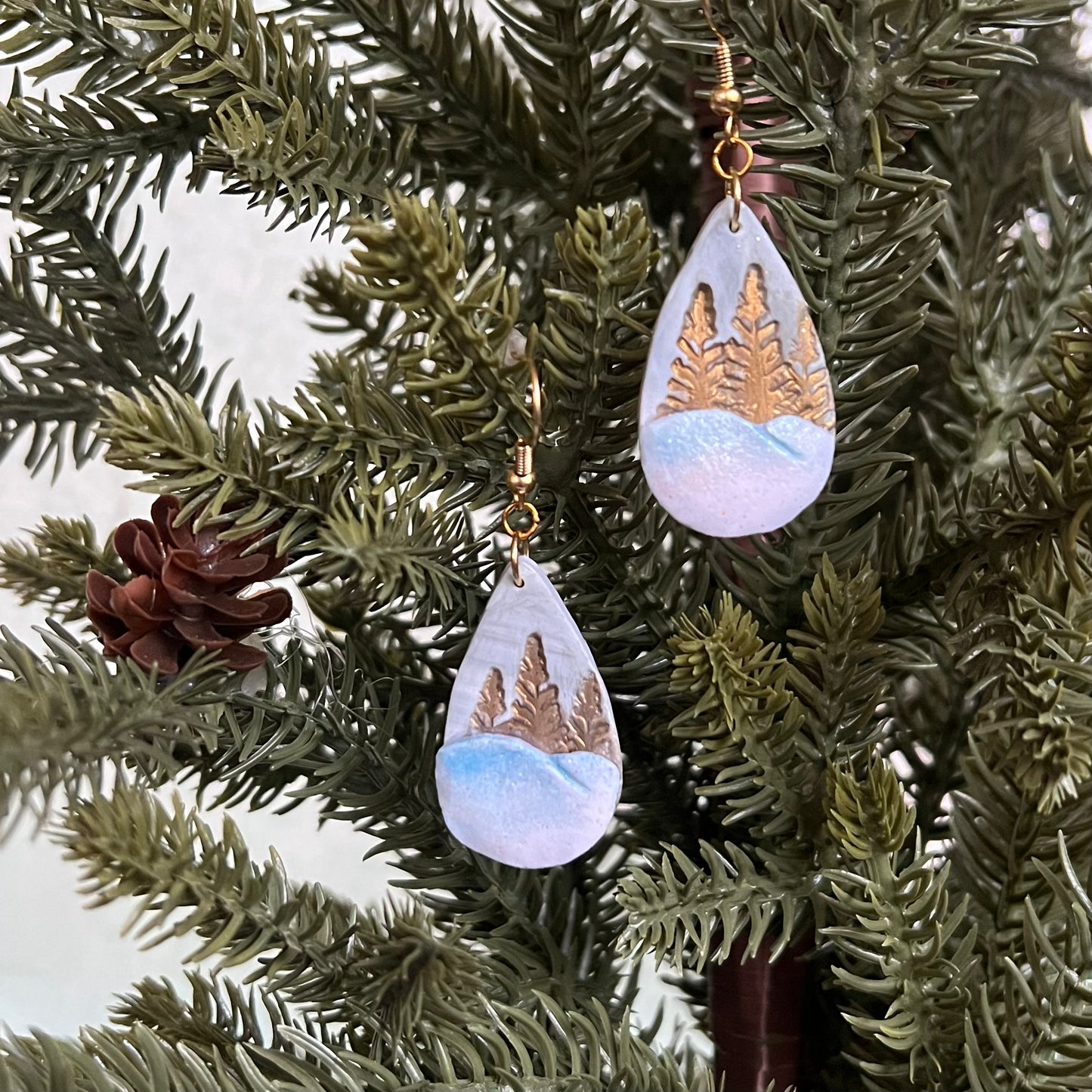 Snowy Hills - Polymer Clay Earrings - Simply Affinity