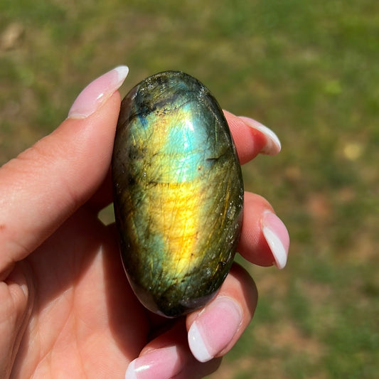 Labradorite Palm Stone (#117) - Simply Affinity