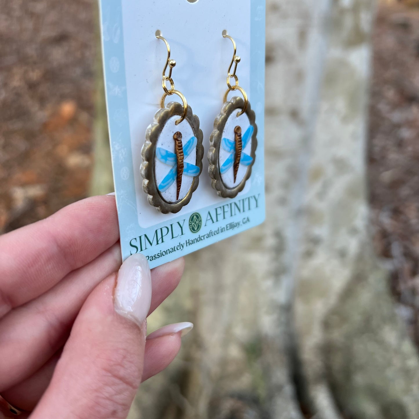 Scalloped Frame Dragonfly Earrings