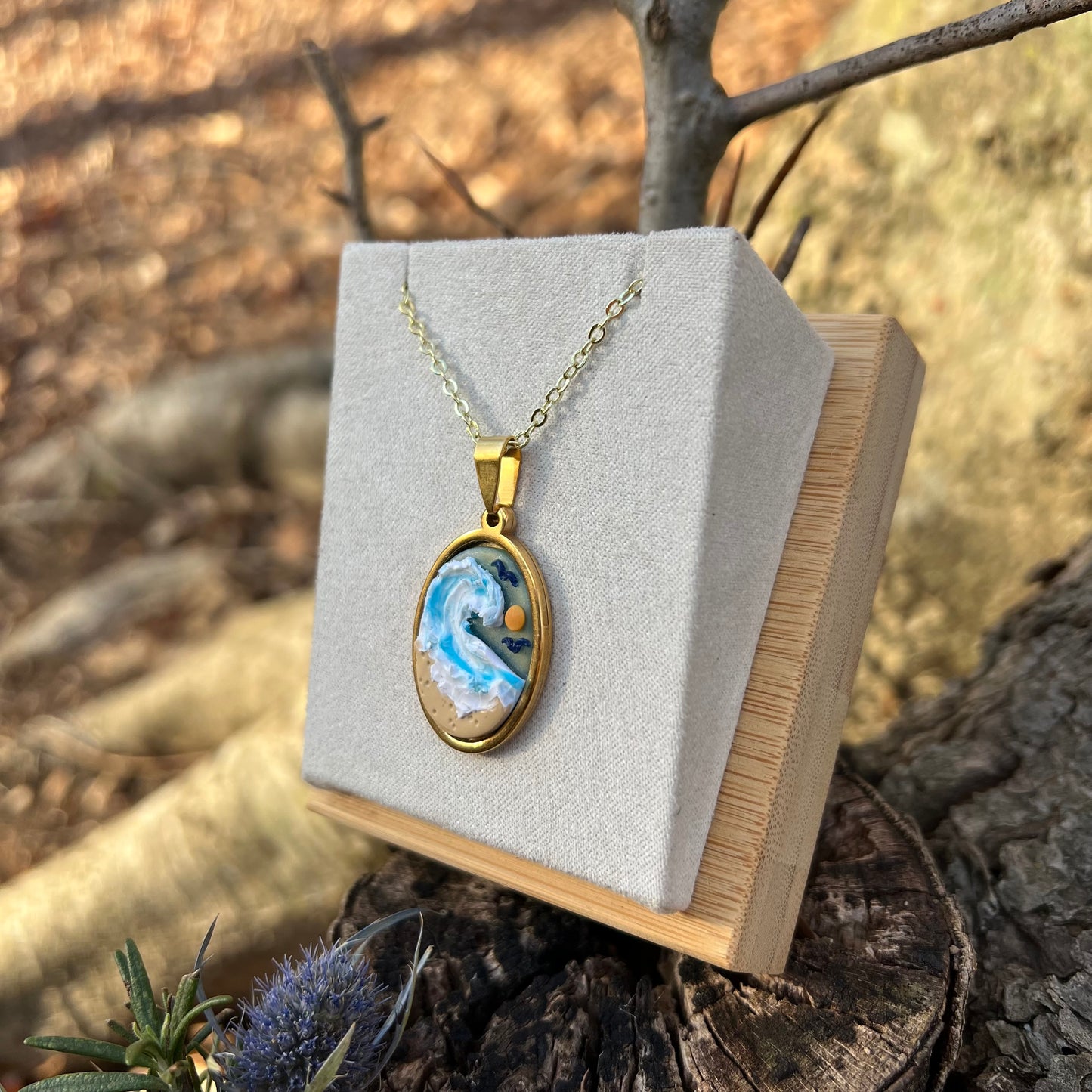 Ocean Wave Necklace in Gold