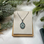 Mandala Necklace in Green & Pearl