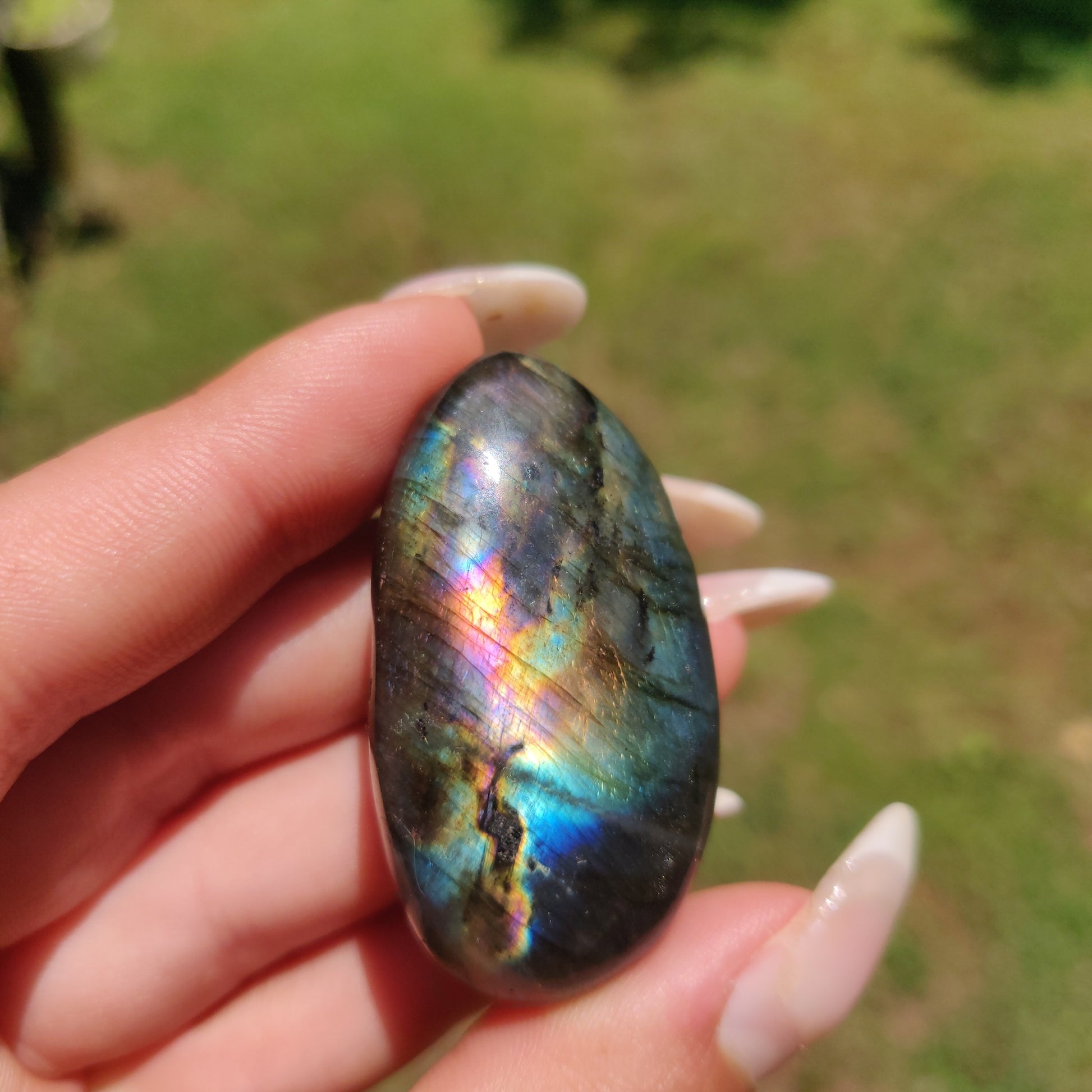 Labradorite Palm Stone (#302) - Simply Affinity