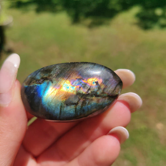 Labradorite Palm Stone (#302) - Simply Affinity