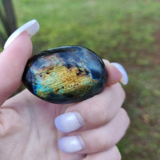 Labradorite Pocket Stone (#154)