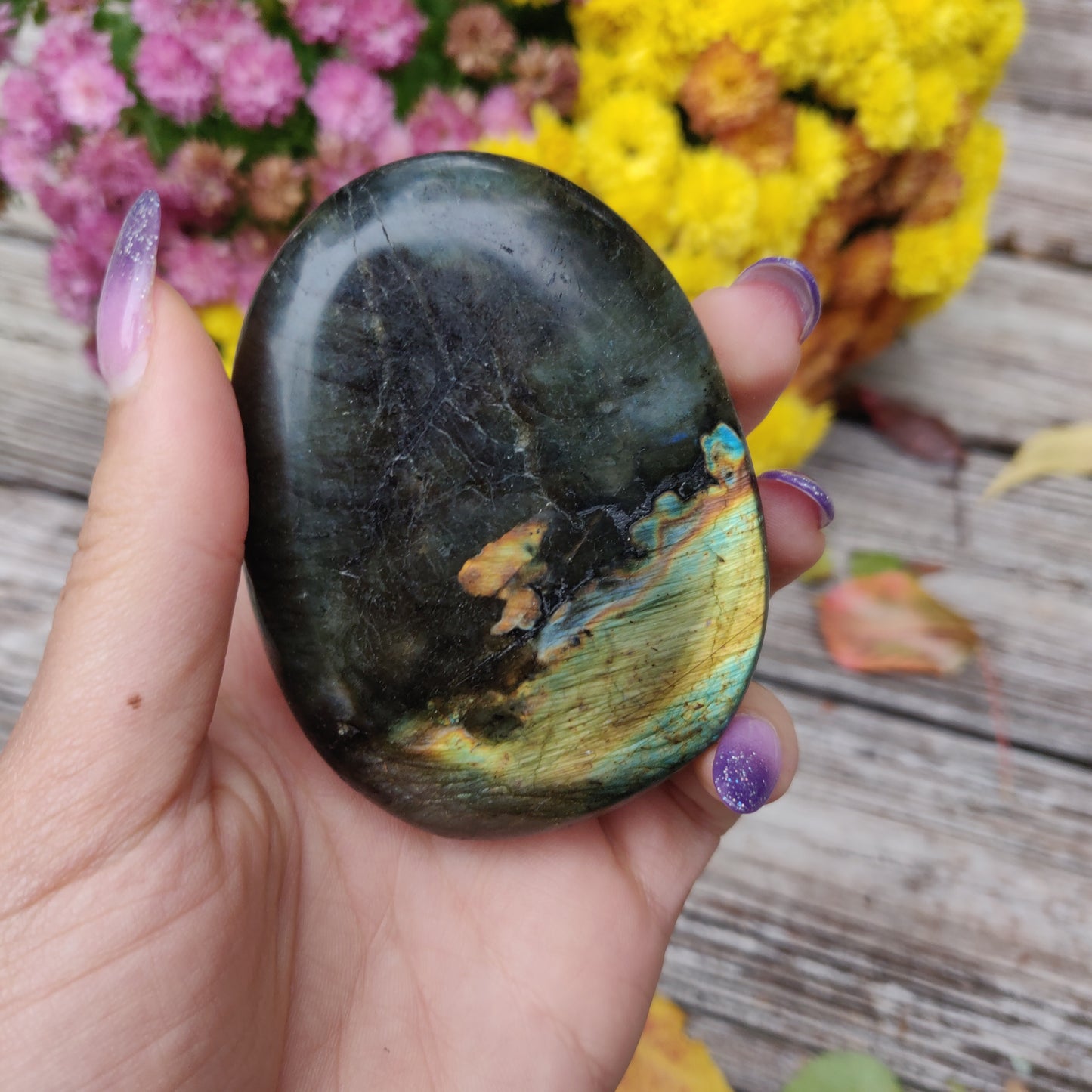 Labradorite Palm Stone (#A17)