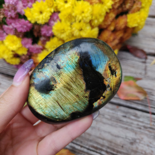 Labradorite Palm Stone (#A17)