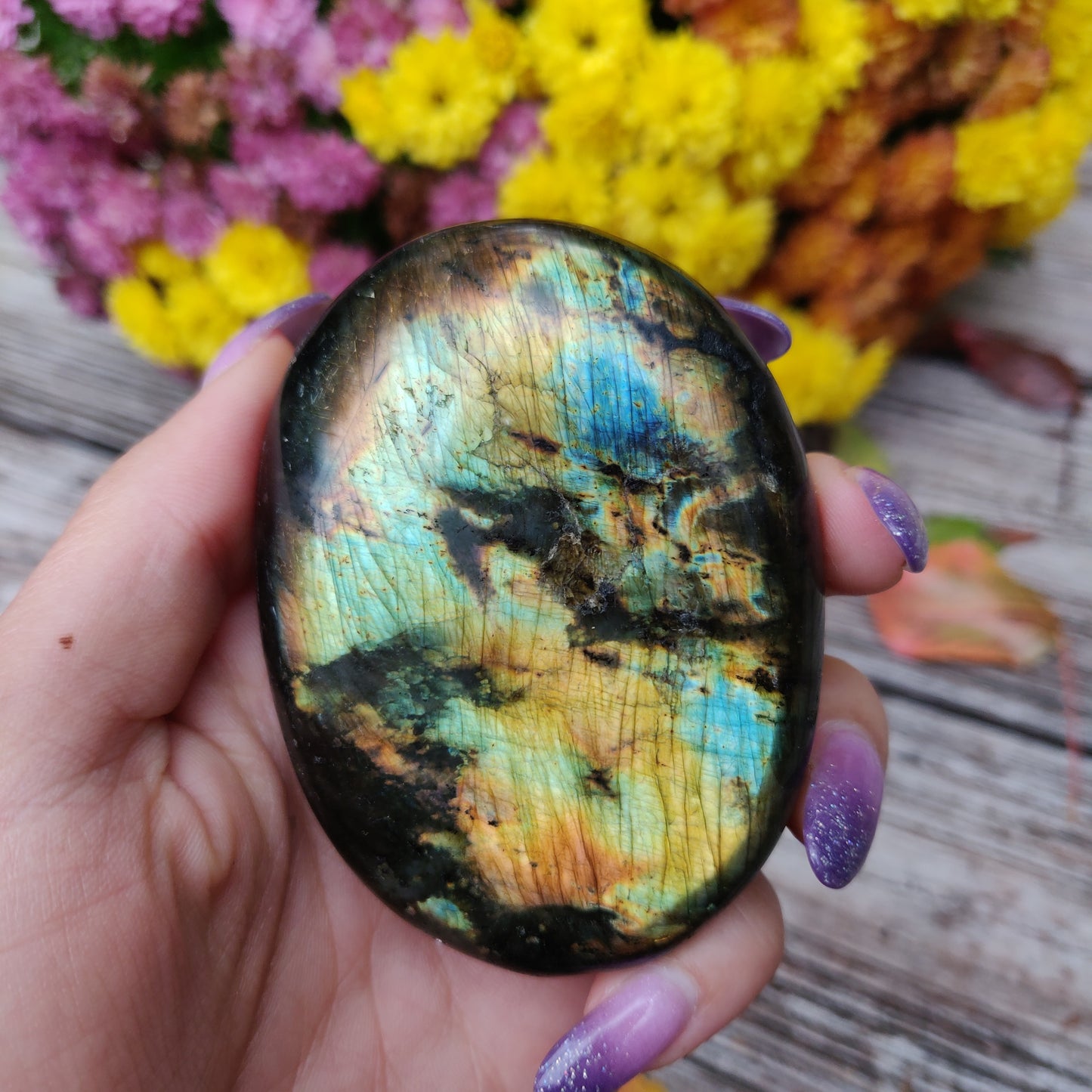 Labradorite Palm Stone (#A16)