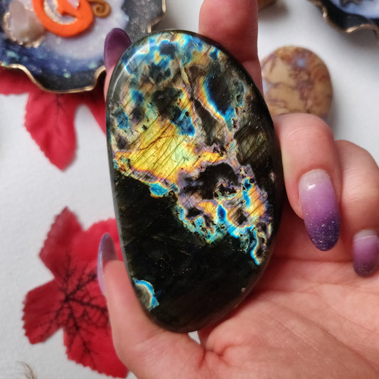 Labradorite Palm Stone (#A14)