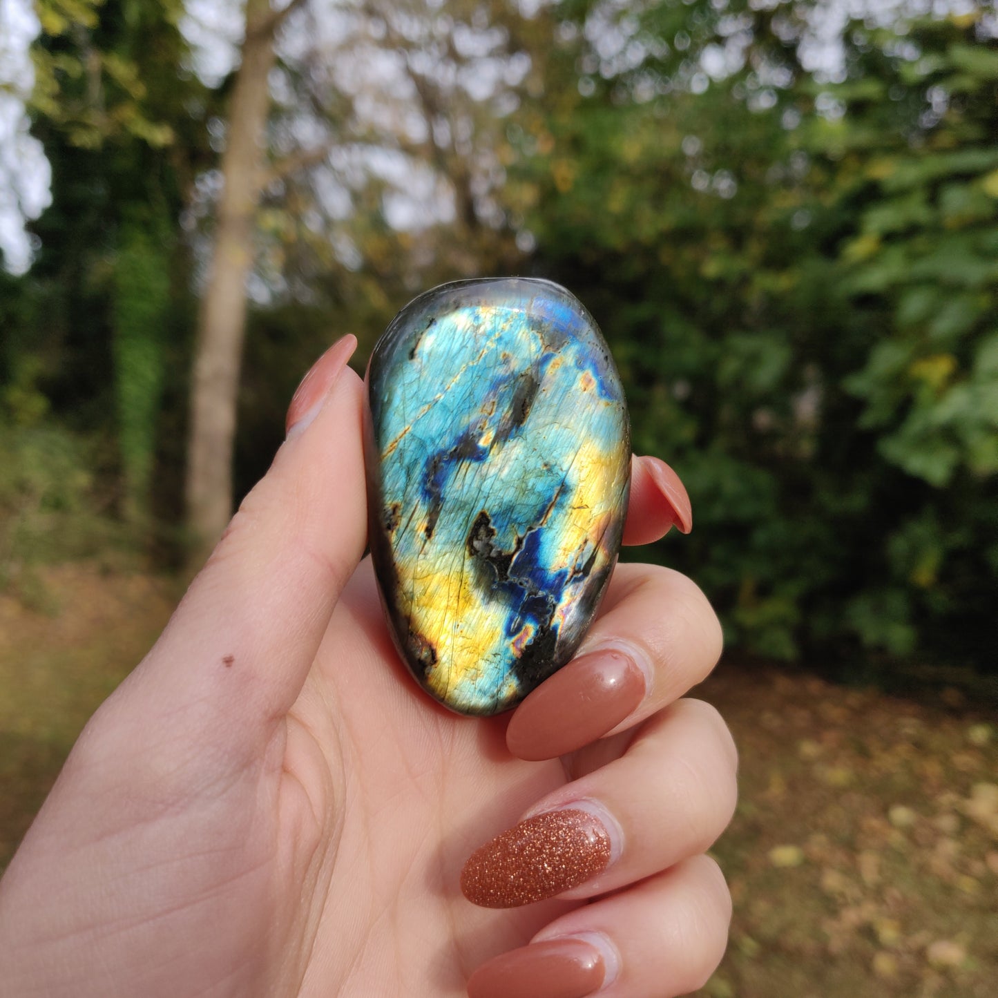 Labradorite Palm Stone (#69) - Simply Affinity