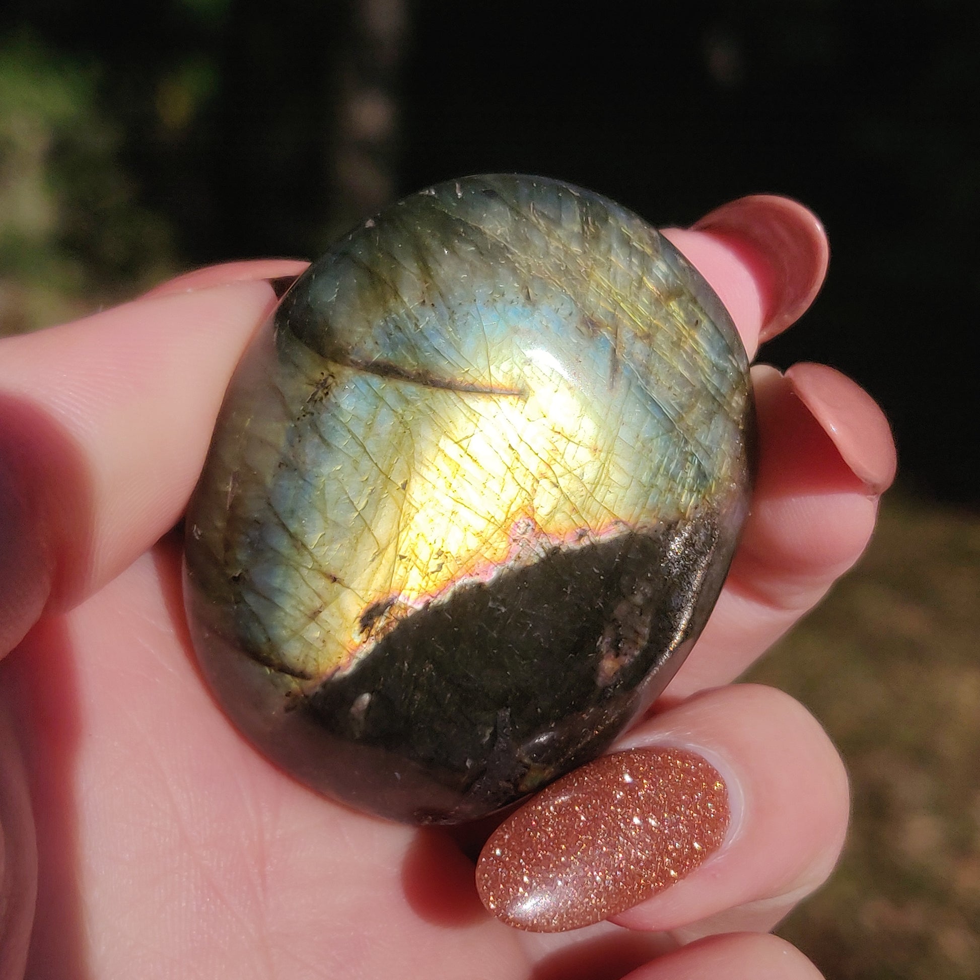 Labradorite Palm Stone (#20N) - Simply Affinity