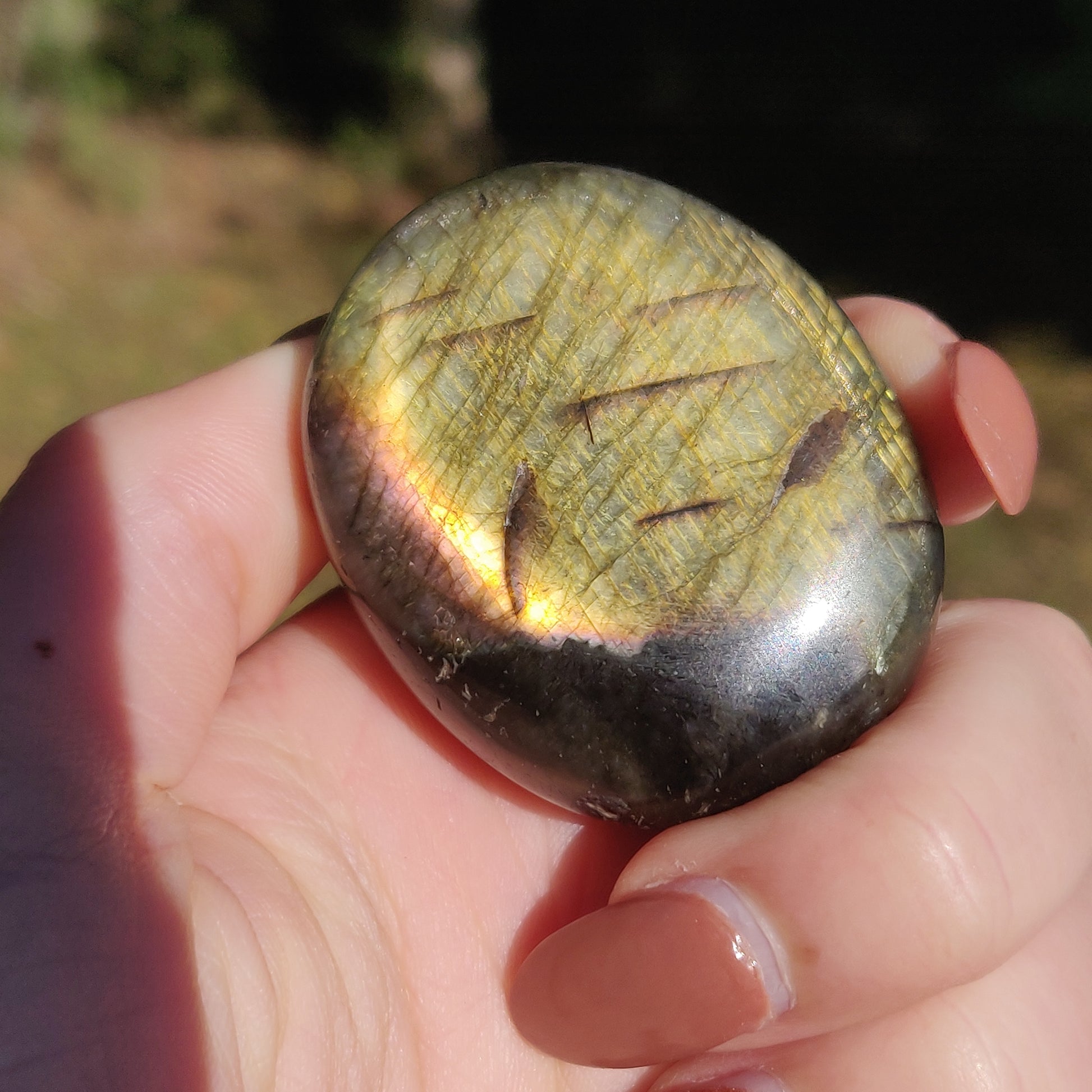 Labradorite Palm Stone (#20N) - Simply Affinity
