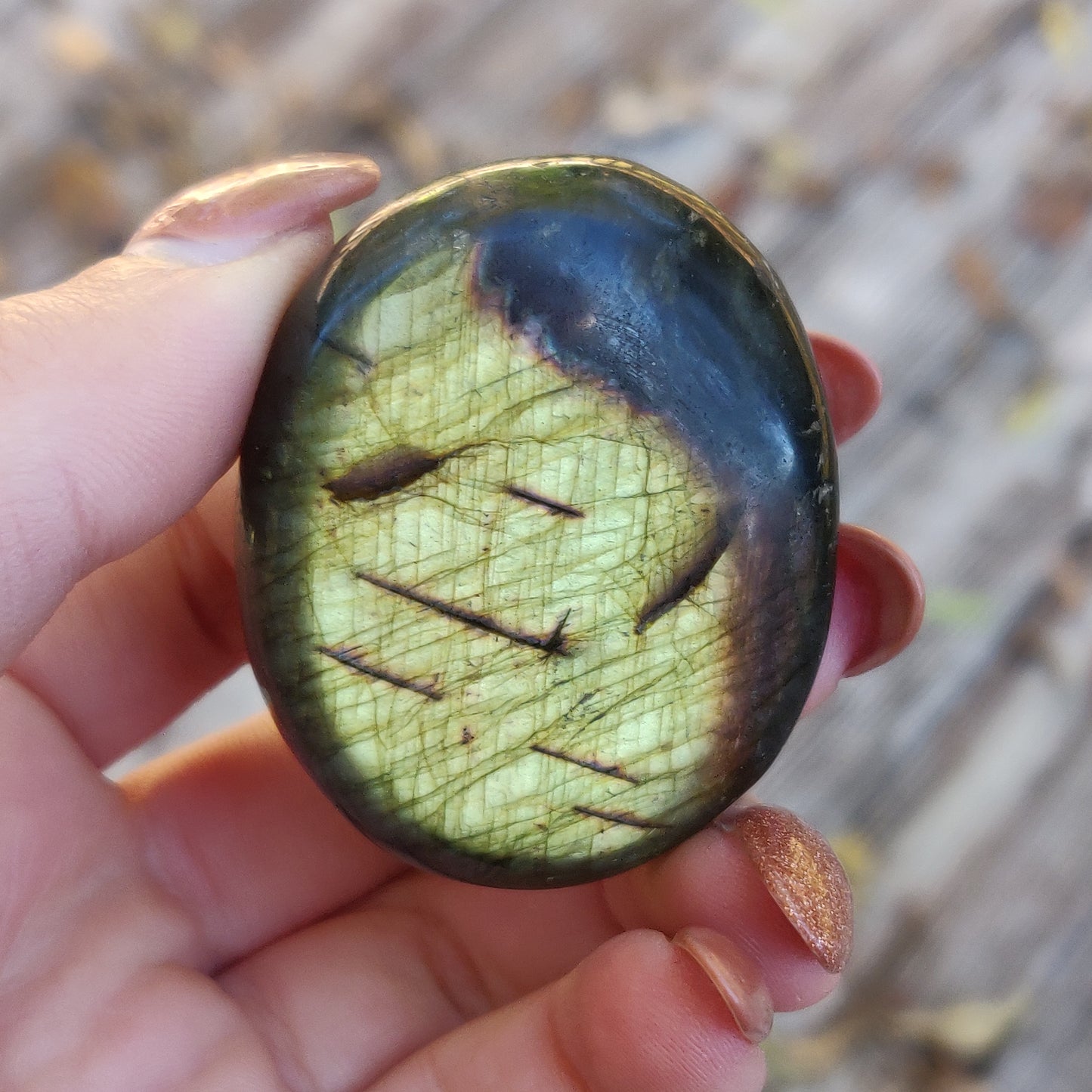 Labradorite Palm Stone (#20N) - Simply Affinity