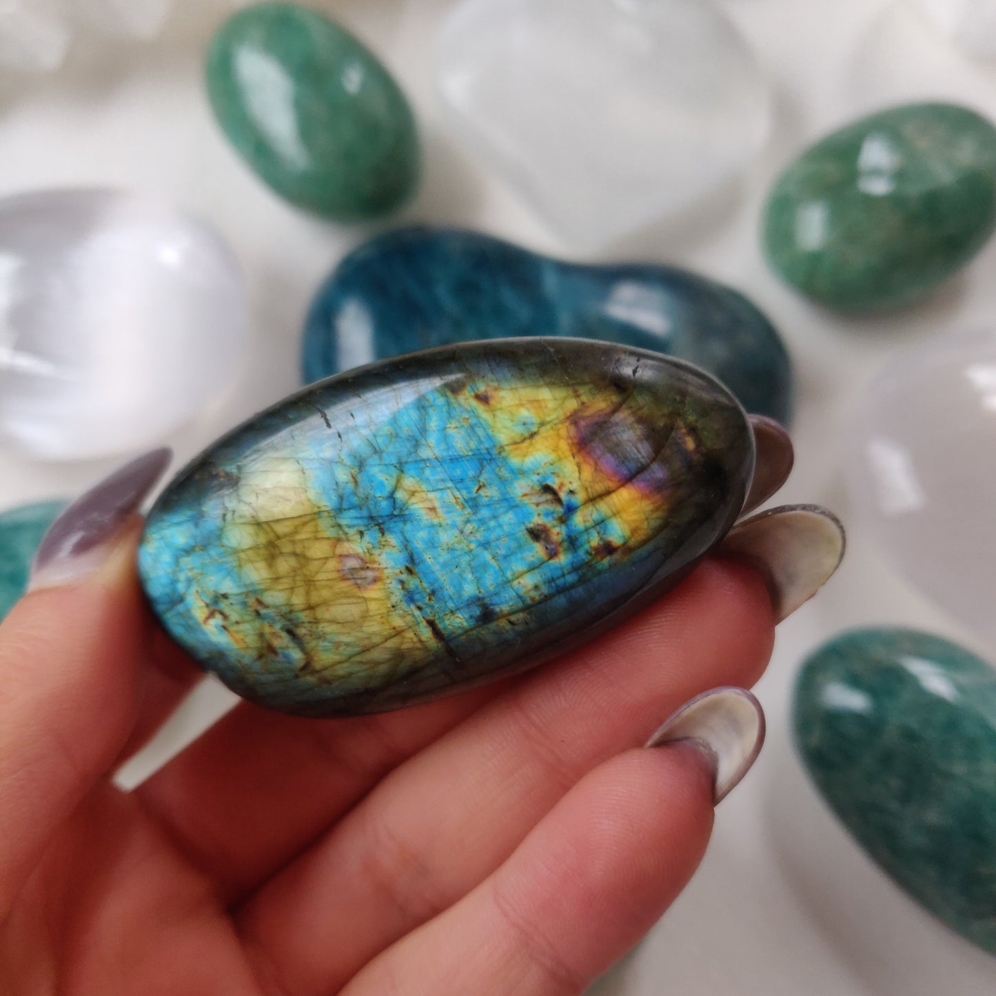 Labradorite Palm Stone (#6) - Simply Affinity
